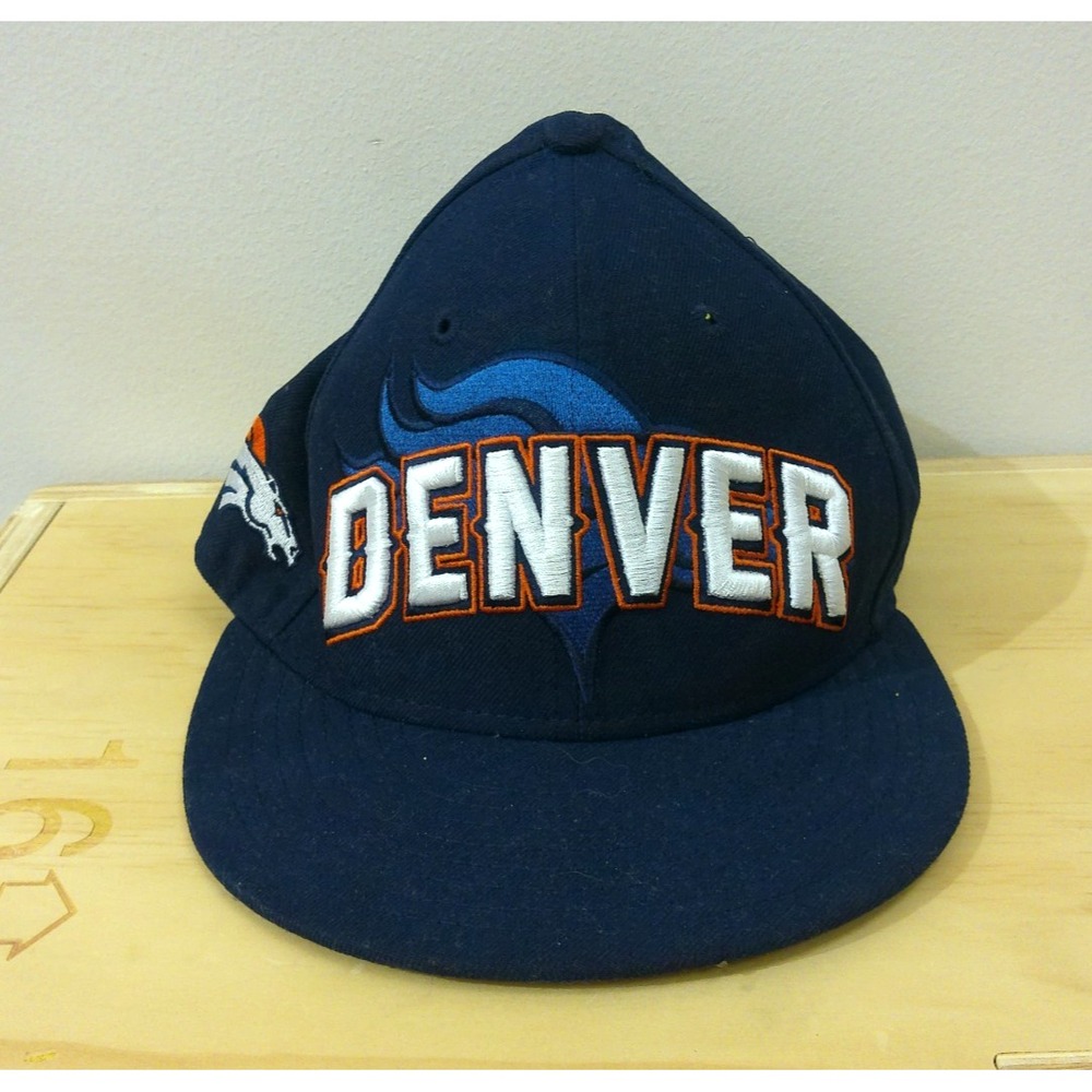 Denver Broncos Hat New Era 59FIFTY Fitted Size 7 Navy Blue NFL Embroidered Logo